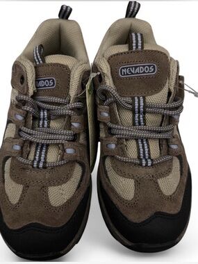 Nevados Women's Brown Tan & Black hiking Sneakers